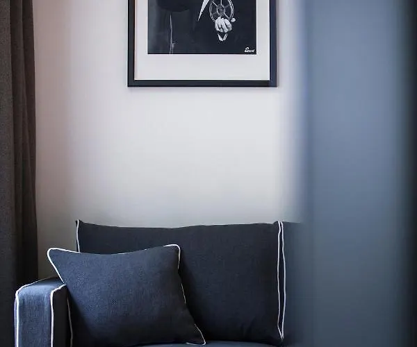 ローベルジュ バスク ルレ ＆ シャトー ホテル サン・ペ・シュル・ニヴェル