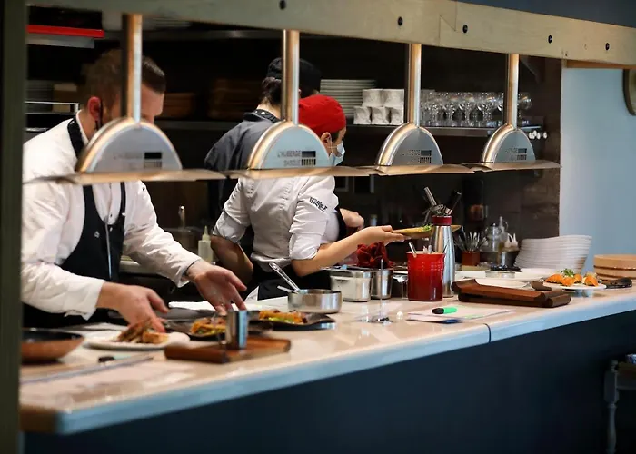 ホテル ローベルジュ バスク ルレ ＆ シャトー サン・ペ・シュル・ニヴェル