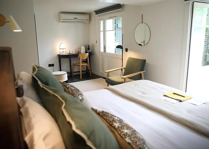 ローベルジュ バスク ルレ ＆ シャトー 4*