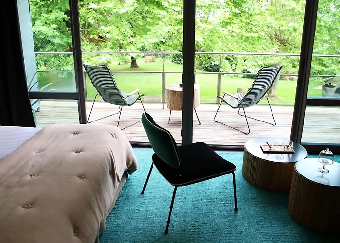 ローベルジュ バスク ルレ ＆ シャトー ホテル サン・ペ・シュル・ニヴェル